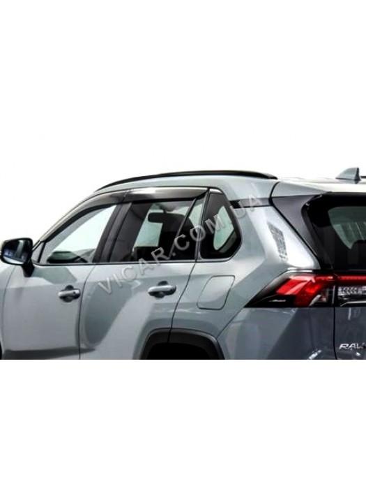 Ветровики с хром молдингом на Rav4 (18+)